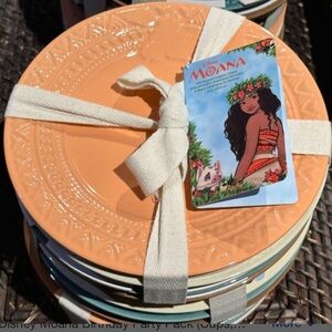 Disney Parks Moana Spotlight Set of Four Stoneware Plates New with Tags